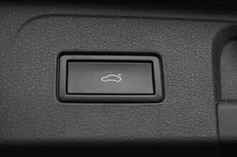 Volkswagen Passat, 1.6, 88 kW, diisel, automaat, esivedu