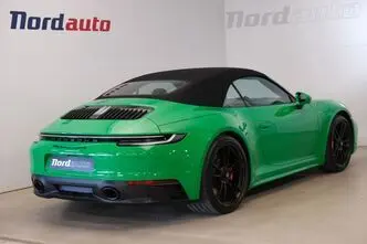 Porsche 911, 3.0, 353 kW, petrol, automatic, four-wheel drive