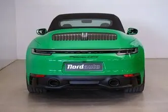 Porsche 911, 3.0, 353 kW, petrol, automatic, four-wheel drive