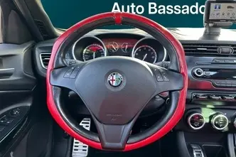 Alfa Romeo Giulietta, 1.7, 172 kW, petrol, manual, front-wheel drive