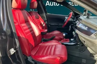 Alfa Romeo Giulietta, 1.7, 172 kW, petrol, manual, front-wheel drive