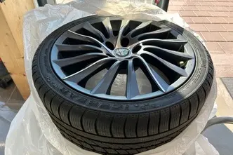 Alfa Romeo Giulietta, 1.7, 172 kW, petrol, manual, front-wheel drive