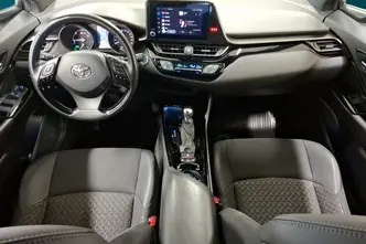 Toyota C-HR, 2.0, 135 kW, гибрид, автомат, передний привод
