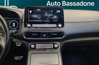 Hyundai Kona, electric, automatic, front-wheel drive