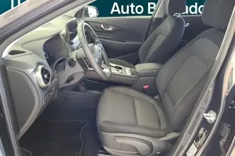 Hyundai Kona, 100 kW, электричество, автомат, передний привод