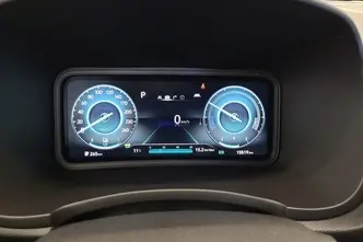 Hyundai Kona, 100 kW, электричество, автомат, передний привод