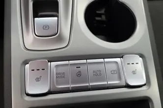 Hyundai Kona, 100 kW, электричество, автомат, передний привод