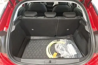 Opel Corsa, elekter, automaat, esivedu