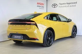 Toyota Prius, 2.0, 111 kW, подключаемый гибрид, автомат, передний привод