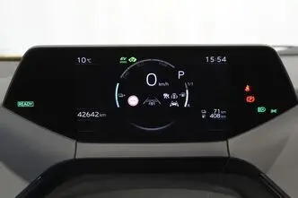 Toyota Prius, 2.0, 111 kW, подключаемый гибрид, автомат, передний привод