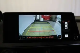 Toyota Prius, 2.0, 111 kW, подключаемый гибрид, автомат, передний привод