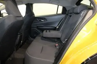 Toyota Prius, 2.0, 111 kW, подключаемый гибрид, автомат, передний привод