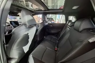 Toyota Corolla Cross, 2.0, 112 kW, гибрид, автомат, передний привод