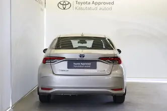 Toyota Corolla, 1.8, 72 kW, гибрид, автомат, передний привод