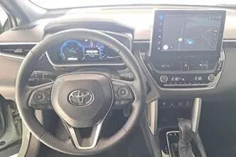 Toyota Corolla Cross, 2.0, 112 kW, гибрид, автомат, передний привод