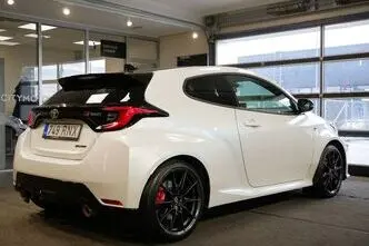 Toyota Yaris, 1.6, 192 kW, бензин, механическая, полный привод