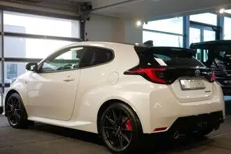 Toyota Yaris, 1.6, 192 kW, бензин, механическая, полный привод