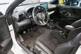 Toyota Yaris, 1.6, 192 kW, бензин, механическая, полный привод