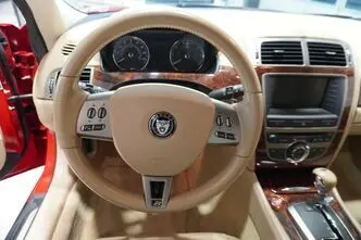 Jaguar XKR, 4.2, 306 kW, bensiin, automaat, tagavedu