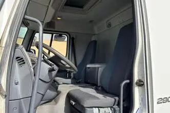 Volvo FL290, 217 kW, diesel, automatic