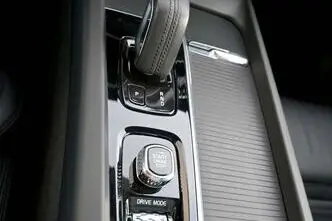 Volvo XC60, 2.0, 251 kW, бензин, автомат, полный привод