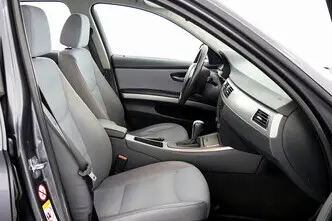 BMW 318, 2.0, 129 kW, bensiin, automaat, tagavedu