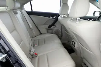 Honda Accord, 2.4, 201 kW, bensiin, automaat, esivedu