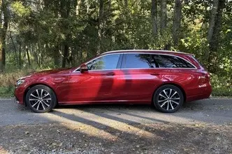 Mercedes-Benz E 300, 2.0, 143 kW, plug-in hybrid, automatic, rear-wheel drive