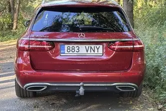 Mercedes-Benz E 300, 2.0, 143 kW, plug-in hybrid, automatic, rear-wheel drive