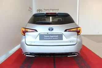 Toyota Corolla, 1.8, 72 kW, hybrid, automatic, front-wheel drive