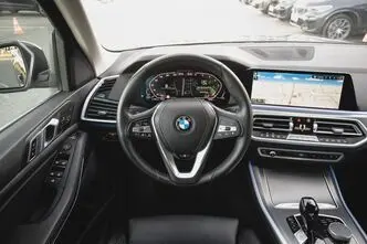 BMW X5, 3.0, 210 kW, гибрид, автомат, полный привод