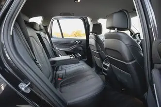 BMW X5, 3.0, 210 kW, гибрид, автомат, полный привод