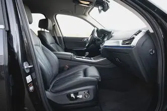 BMW X5, 3.0, 210 kW, гибрид, автомат, полный привод