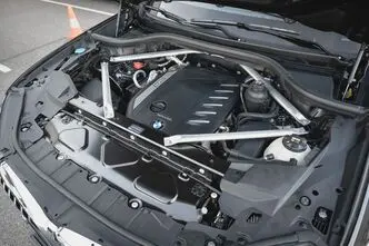 BMW X5, 3.0, 210 kW, гибрид, автомат, полный привод