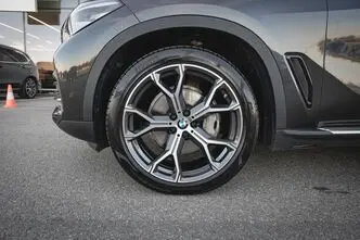 BMW X5, 3.0, 210 kW, гибрид, автомат, полный привод