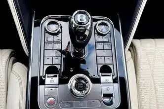 Bentley Flying Spur, бензин, автомат, полный привод