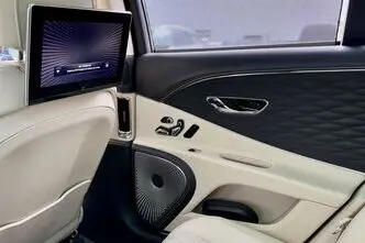 Bentley Flying Spur, бензин, автомат, полный привод