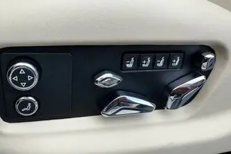 Bentley Flying Spur, бензин, автомат, полный привод