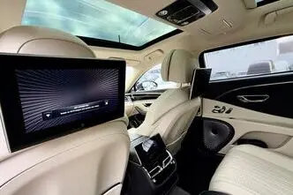 Bentley Flying Spur, бензин, автомат, полный привод