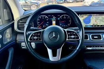 Mercedes-Benz GLE 300, automatic, four-wheel drive