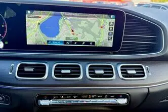 Mercedes-Benz GLE 300, automatic, four-wheel drive