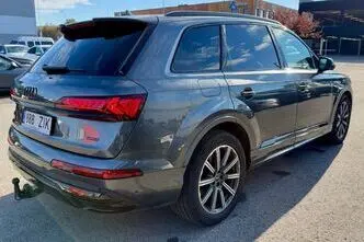 Audi Q7, гибрид, автомат, полный привод