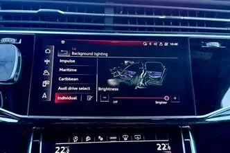 Audi Q7, гибрид, автомат, полный привод