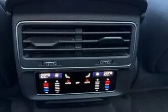 Audi Q7, гибрид, автомат, полный привод