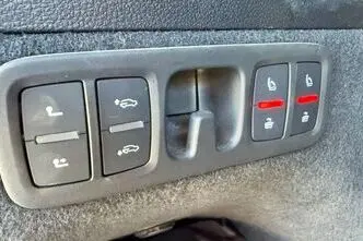 Audi Q7, гибрид, автомат, полный привод