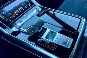 Audi Q7, 3.0, 210 kW, дизель, автомат, полный привод