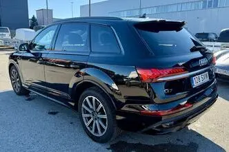 Audi Q7, гибрид, автомат, полный привод