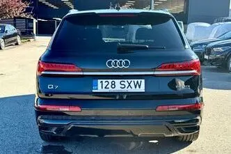 Audi Q7, гибрид, автомат, полный привод