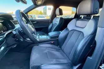 Audi Q7, гибрид, автомат, полный привод