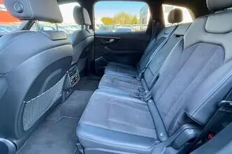 Audi Q7, гибрид, автомат, полный привод